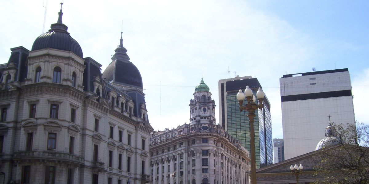 Argentina cambiario dividendos