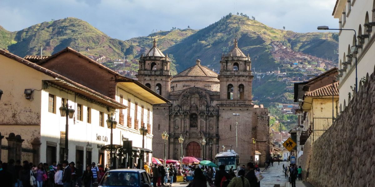 Perú impuesto activos netos